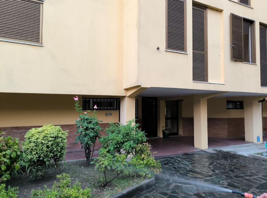 Chez Elisa Zona Sobborghi Monza Brianza , Italia Apartman Kültér fotó